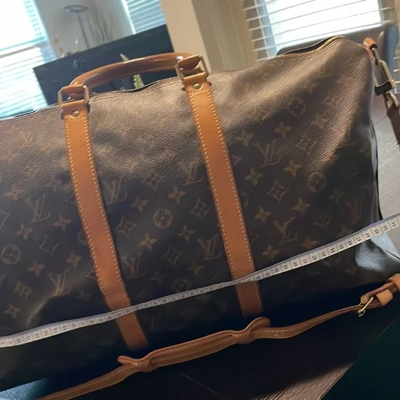 Louis Vuitton Bag - Picture 2 of 9